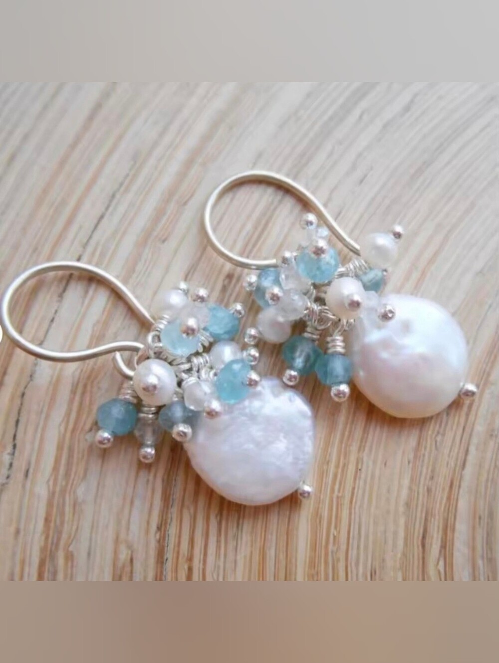 🩵💙NEW🩵💙 BEAUTIFUL!! Freshwater Pearl, Turqoise, And Med Blue Crystals Dangle